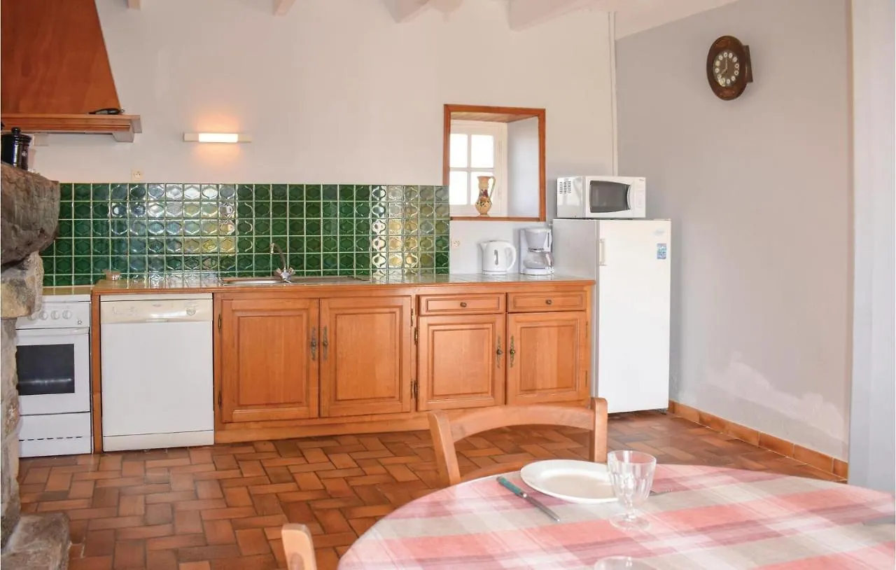 Holiday home Awesome Home In Kerbors With Kitchen